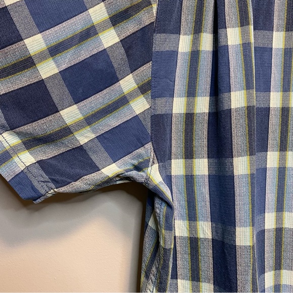 Tommy Bahama 100% Pure Silk Plaid Short Sleeve Button down shirt - Picture 10 of 12